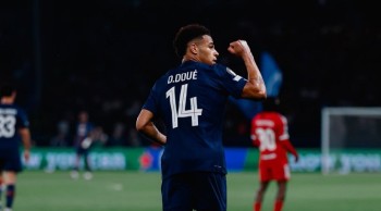 पिएसजीको २-० जित, लिभरपुल स्तब्ध